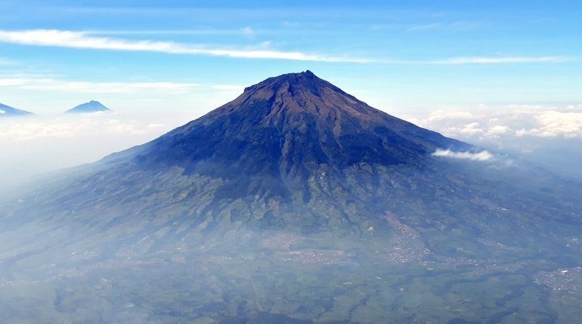 Hiking Gn. Sindoro Mepo Basecamp Kledung